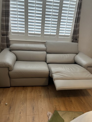 Natuzzi seater power full - power,